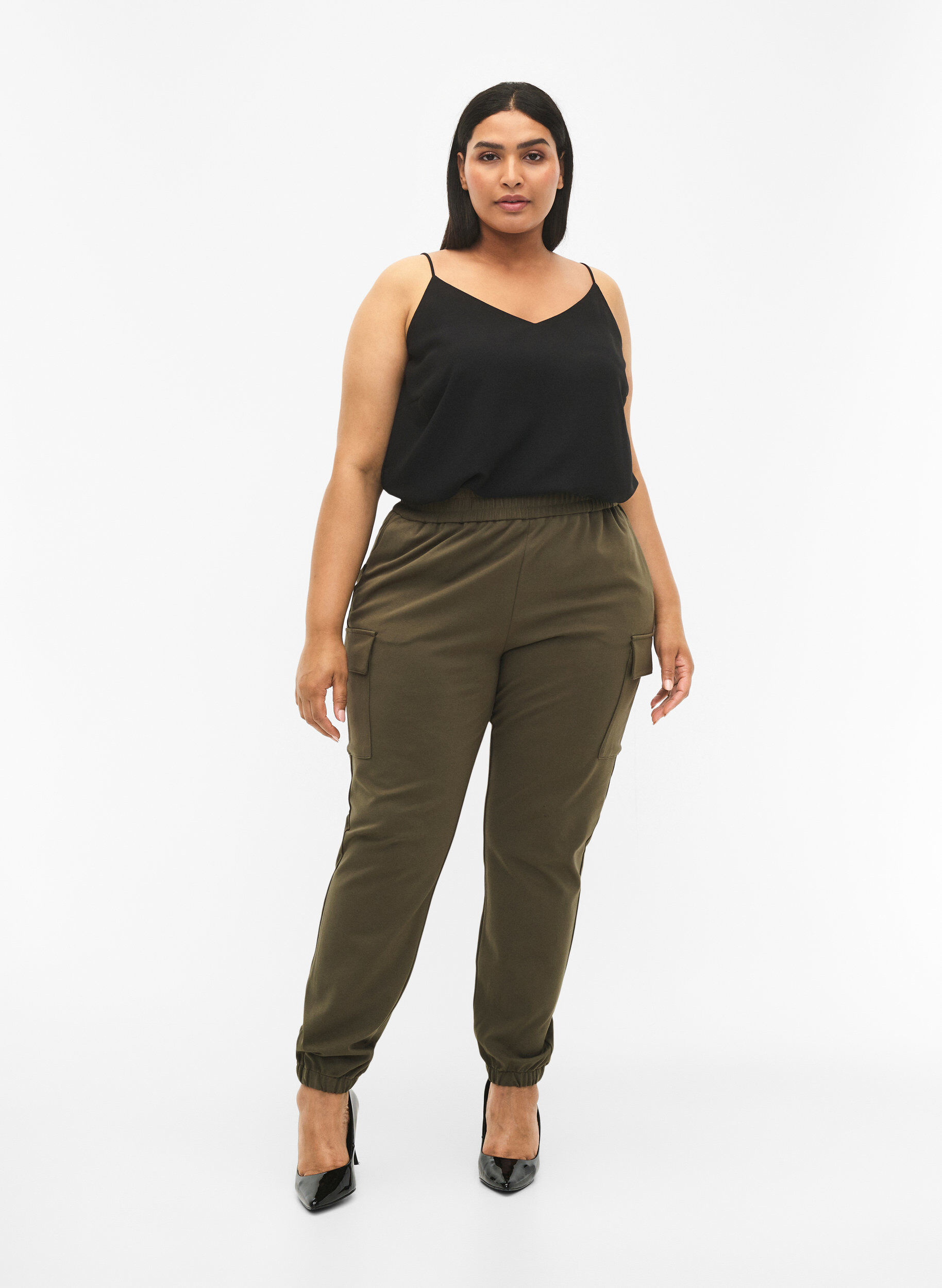 Zizzi Haut &agrave; bretelles avec col en V, Black, Model image number 2