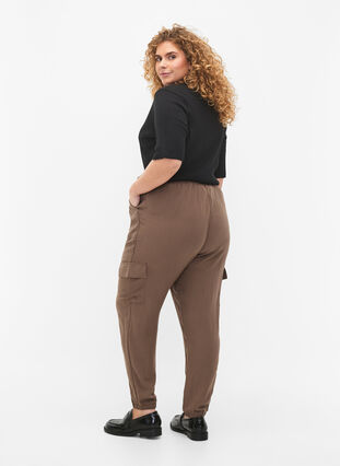 Pantalon ample en viscose avec grandes poches, Chocolate Chip, Model image number 1
