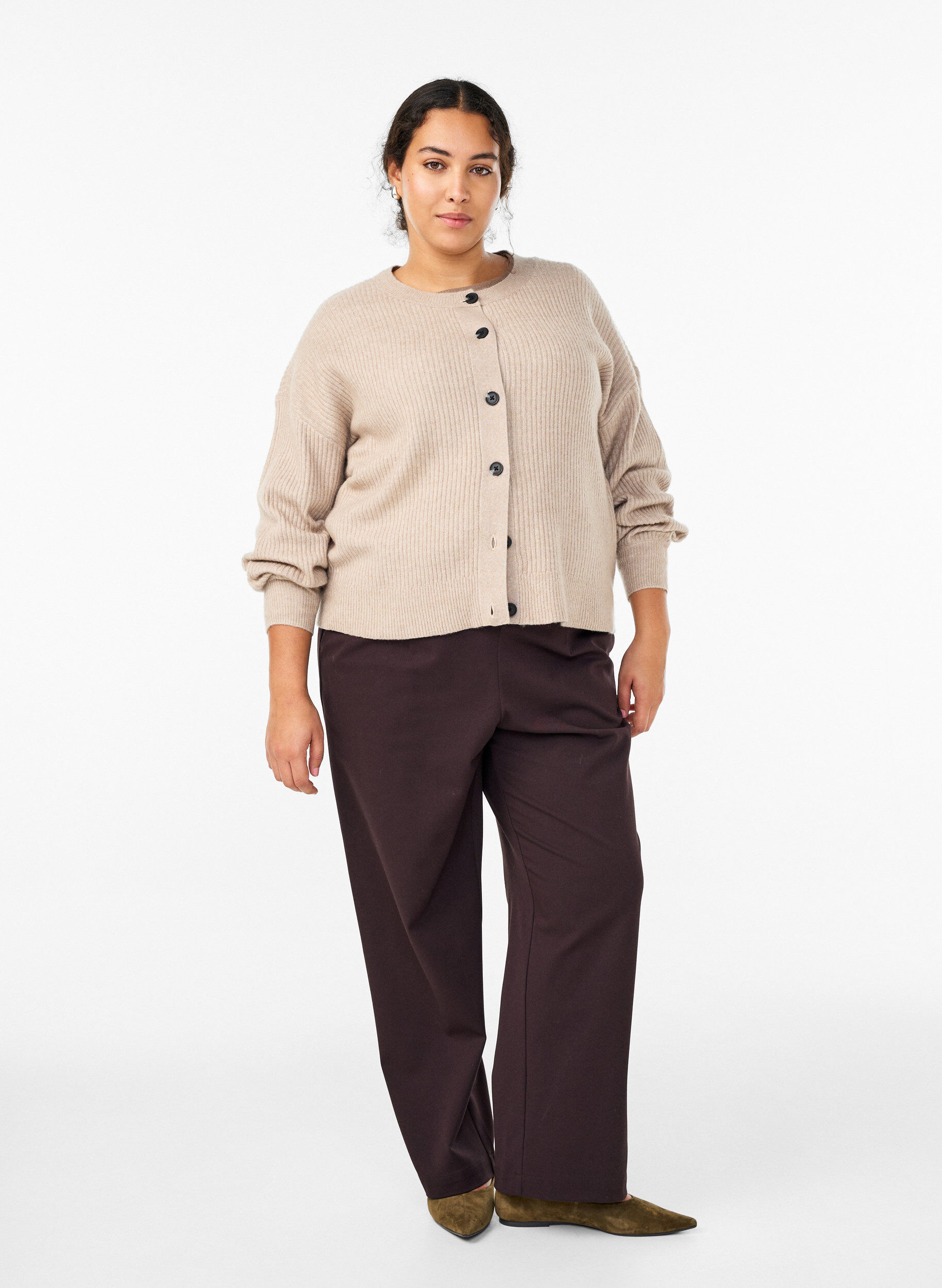 ZizziVest van ribtricot met knopen, Beige, Model image number 1