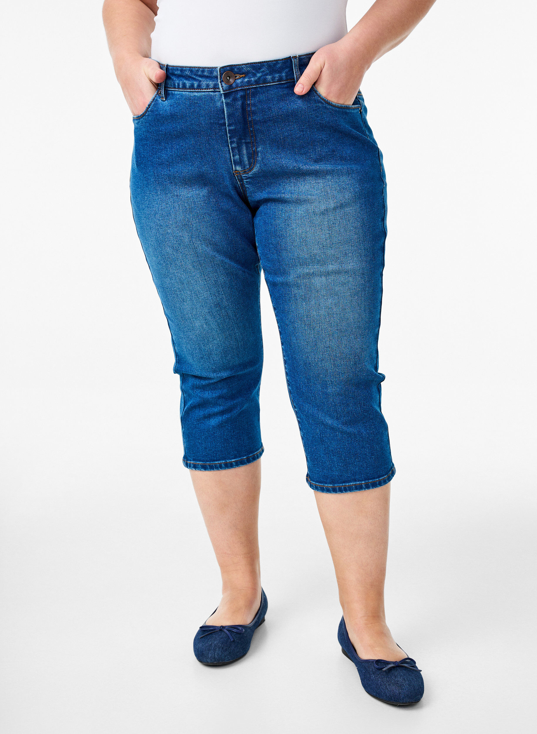 ZizziEmily slim fit denim capribroek, Blauw, Model image number 2