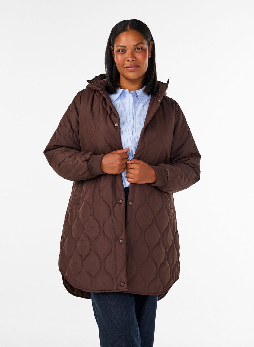 Veste matelass&eacute;e mi-longue avec capuche, 1682, Model image number 0