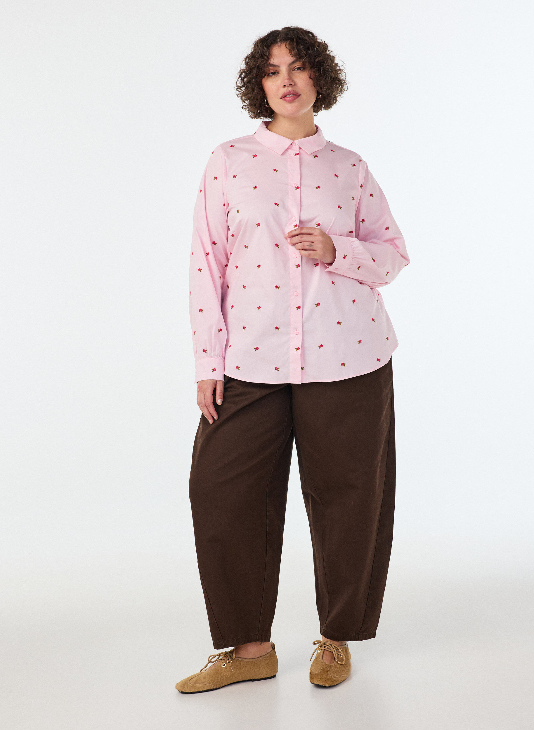 ZizziShirt met geborduurde bloemen, Roze, Model image number 1