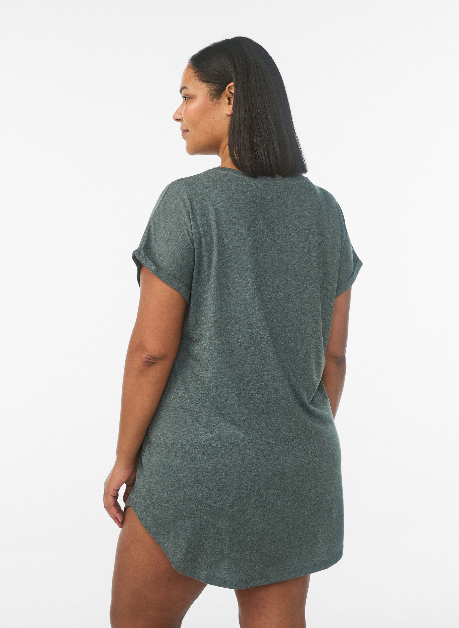 ZizziChemise de nuit &agrave; manches courtes avec imprim&eacute; de texte, Vert, Model image number 2