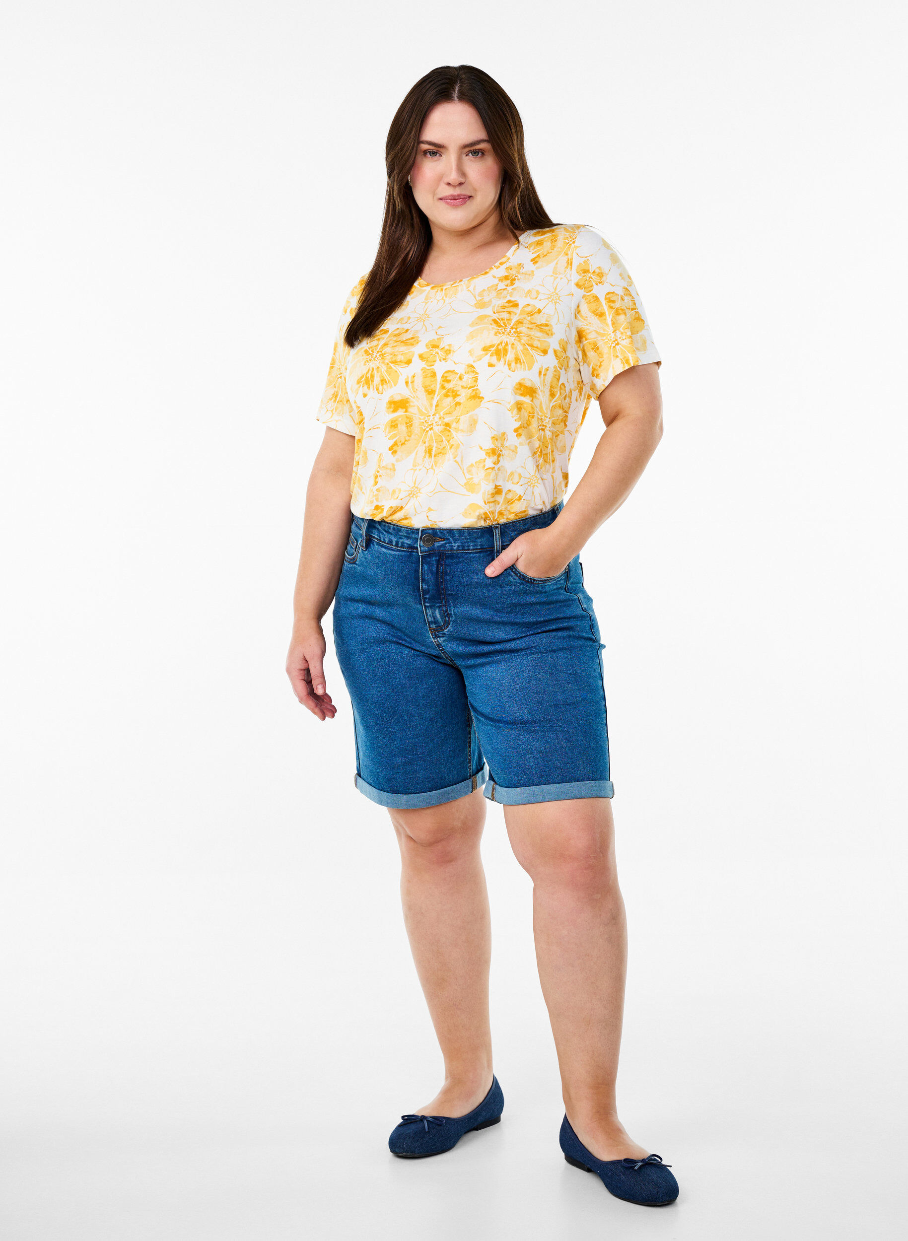 ZizziStrakzittende denim shorts met een hoge taille, Blauw, Model image number 1