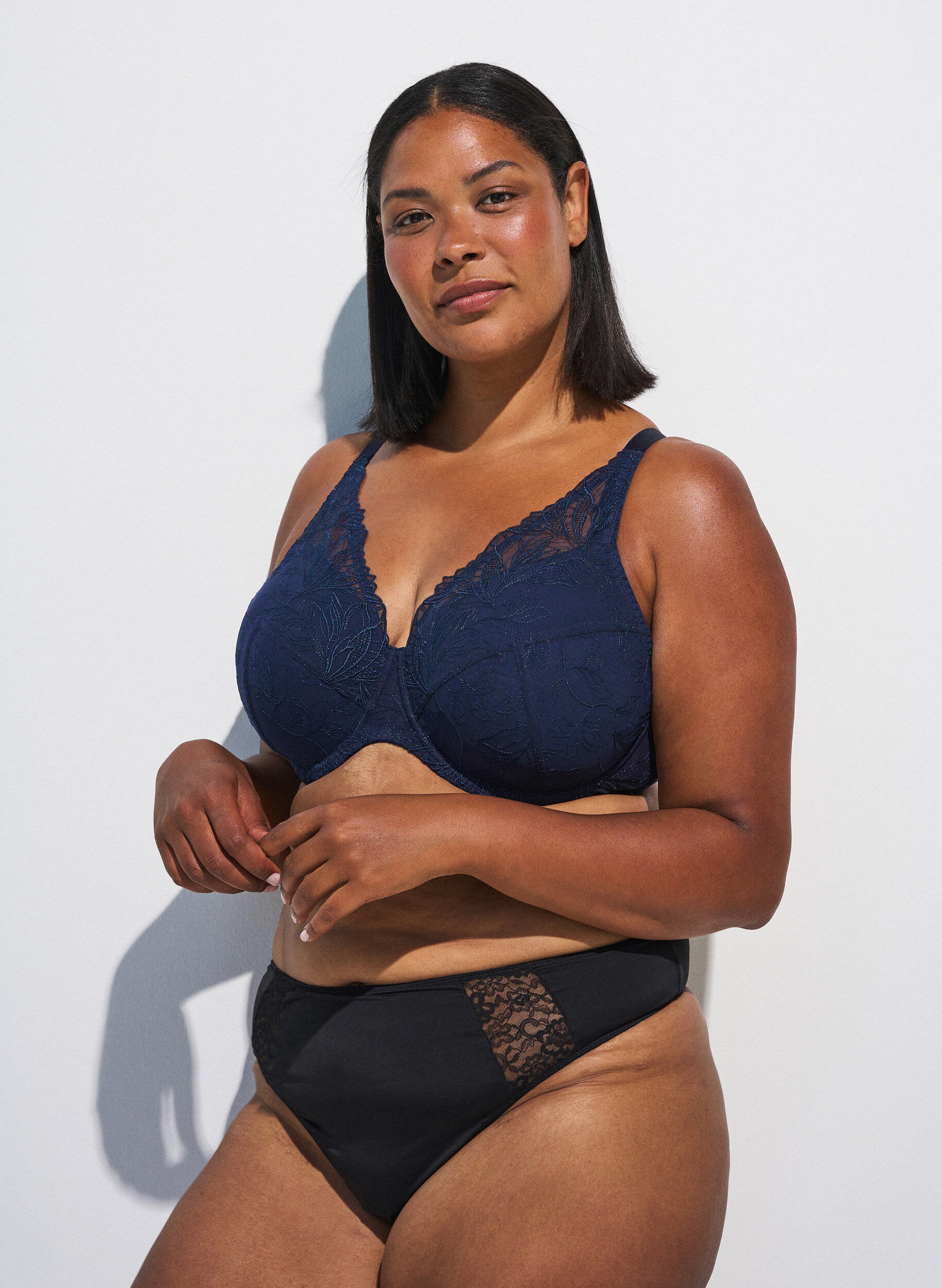 ZizziSoutien-gorge rembourr&eacute; en dentelle avec armatures, Bleu, Image image number 0