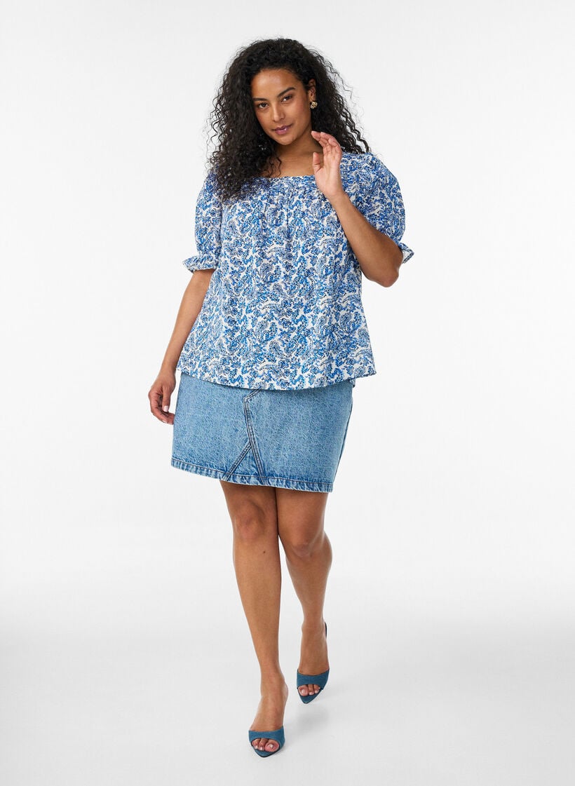Blouse en coton avec encolure carr&eacute;e, Bleu, Model image number 1