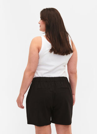Maddison korte broek met normale pasvorm, Black, Model image number 1
