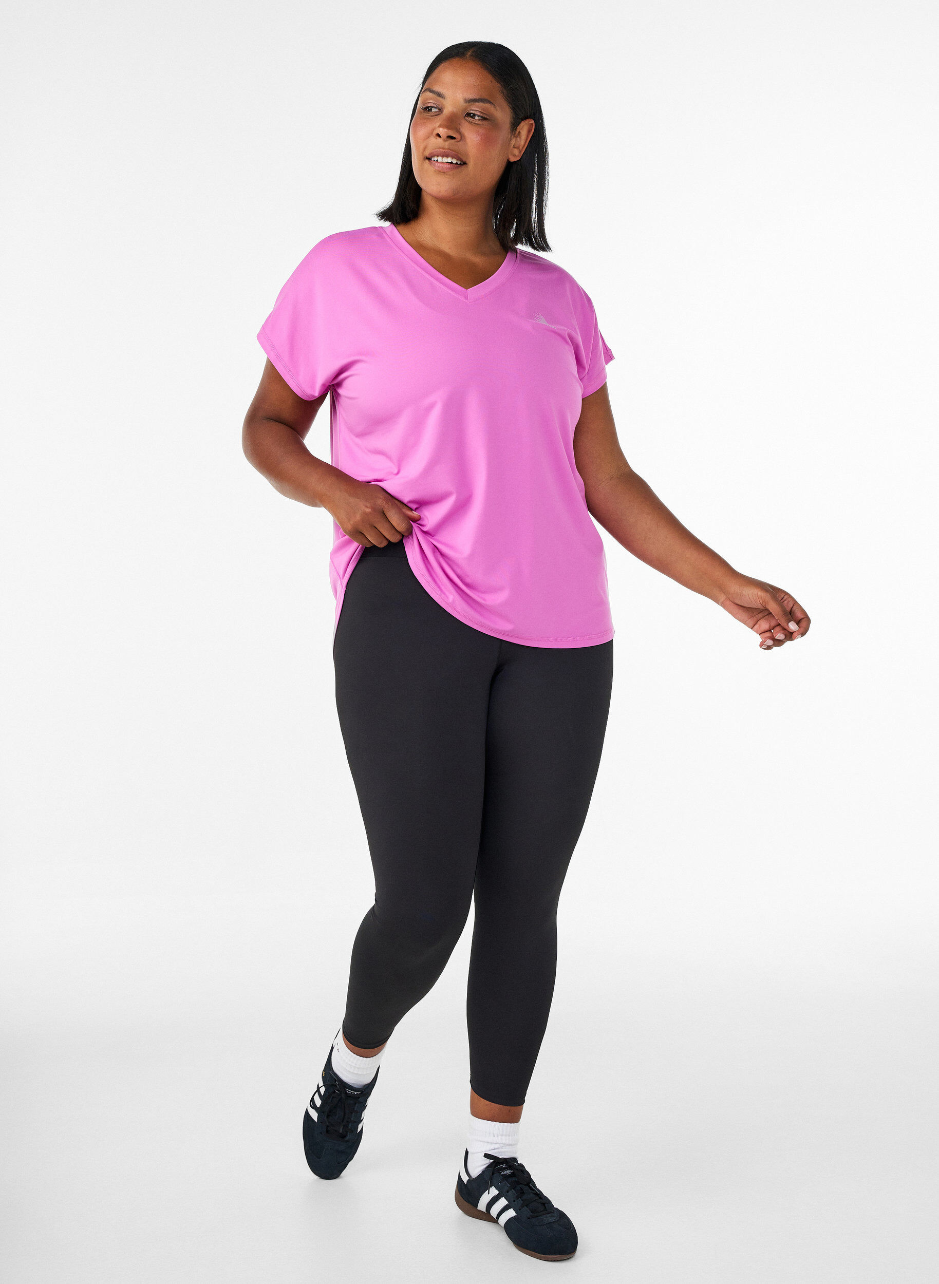 ZizziSportief t-shirt met korte mouwen en v-hals, Paars, Model image number 1
