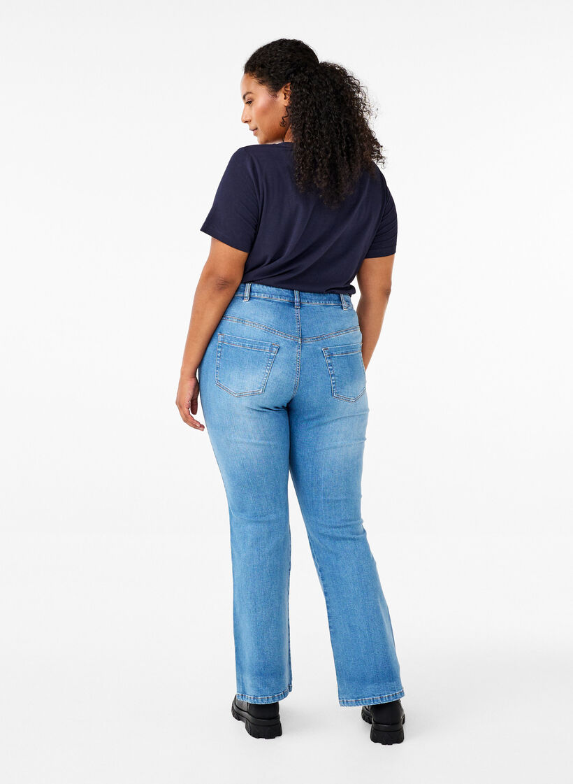 Jeans bootcut Ellen à taille haute, Bleu Clair, Model image number 1