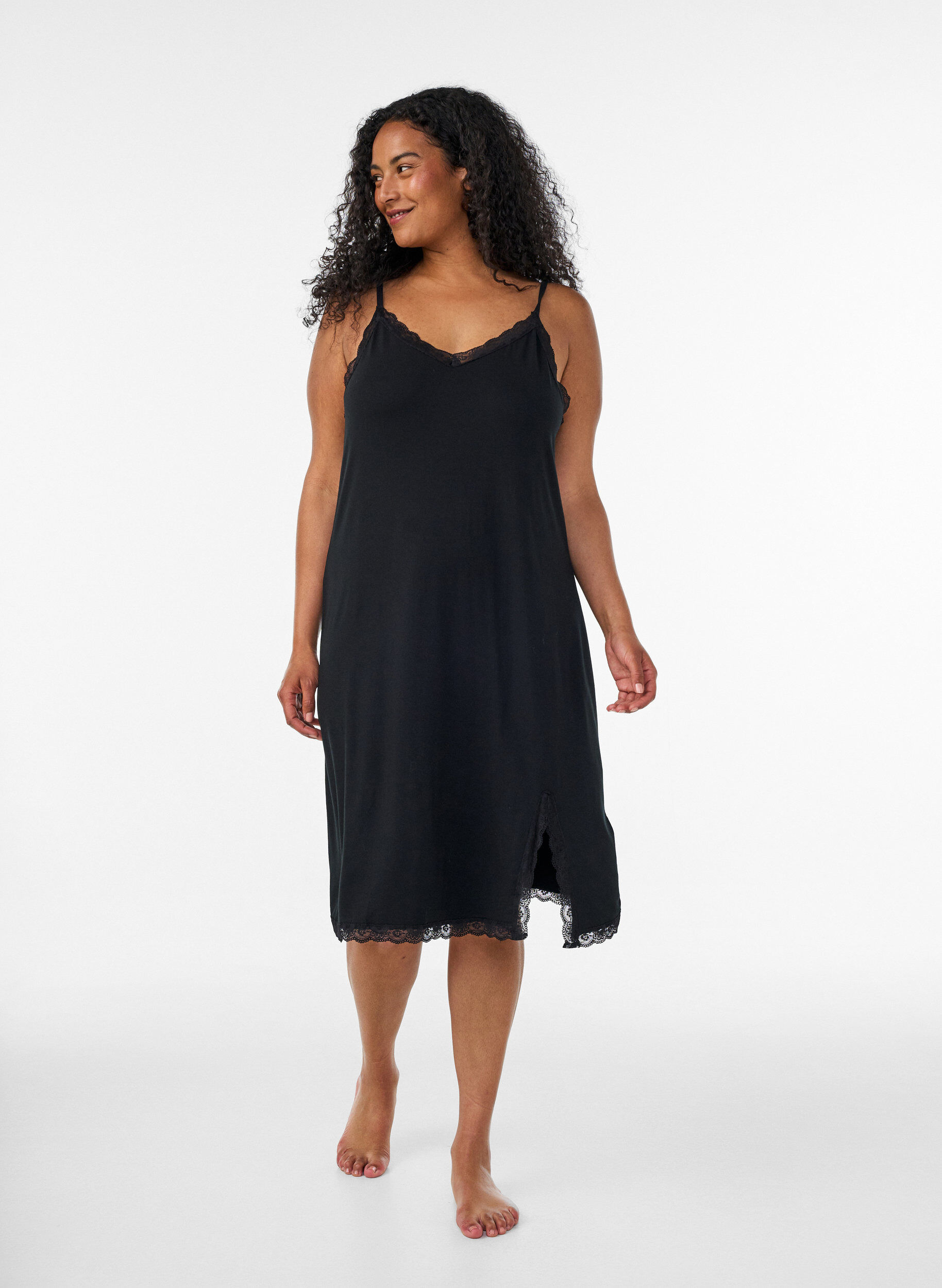 ZizziNuisette en viscose avec dentelle et fentes, Noir, Model image number 0