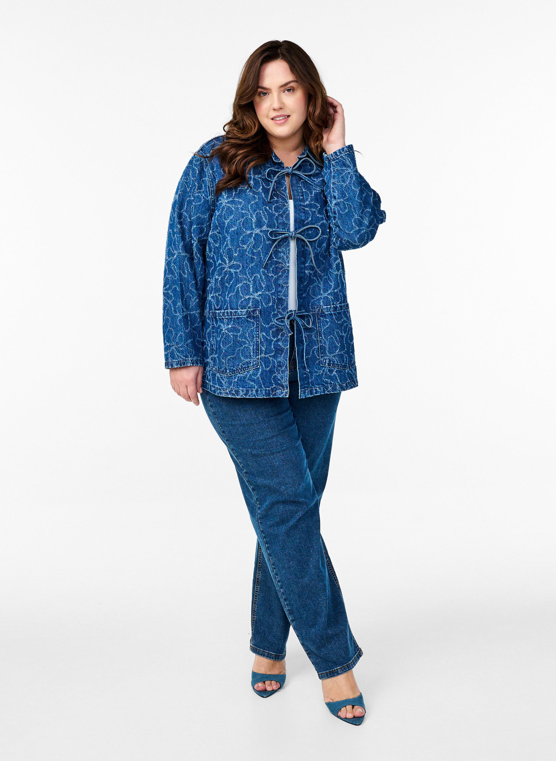 ZizziSpijkerjack met striksluiting en zakken, Blue Denim Destroy, Model image number 3