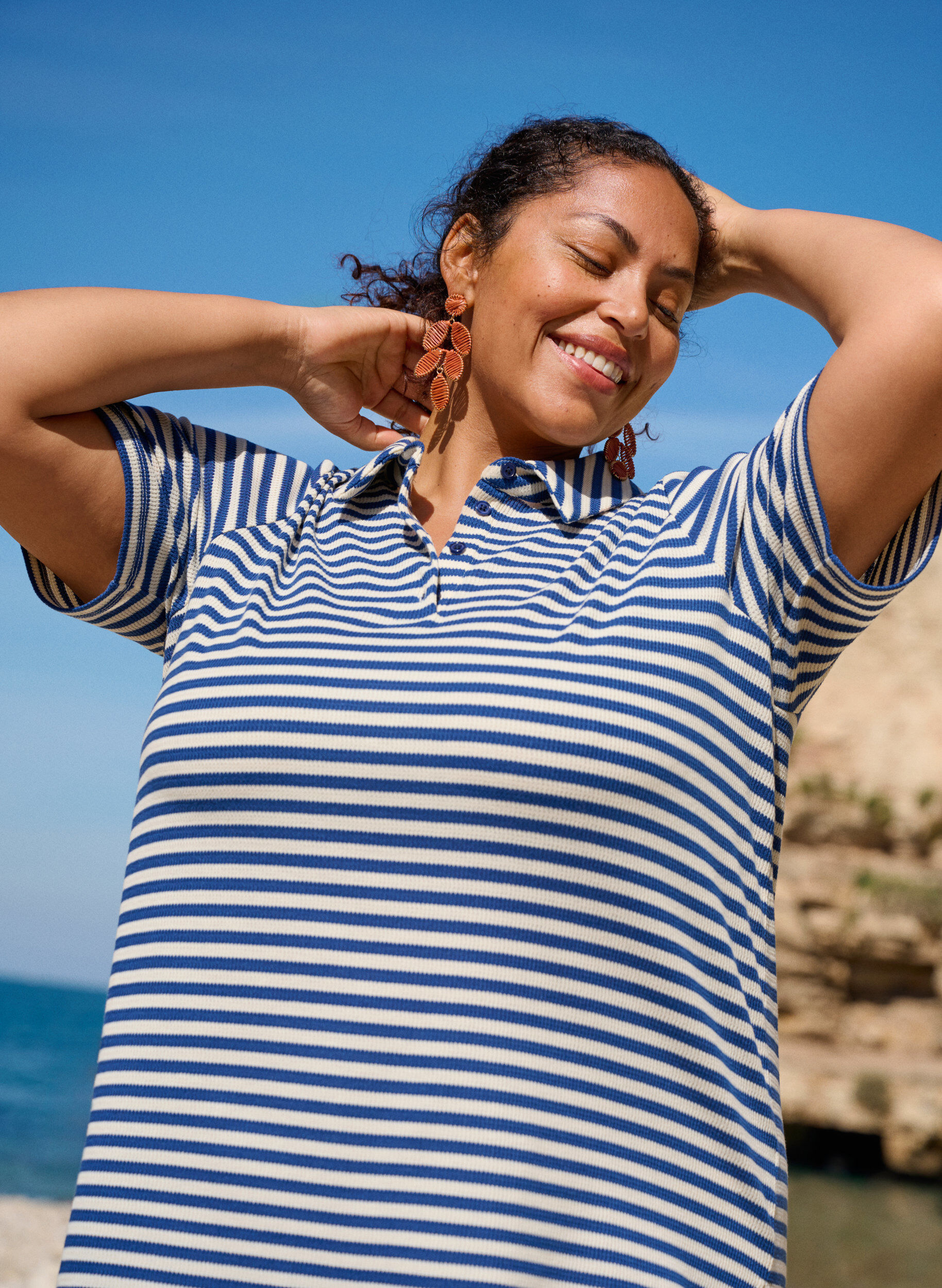 ZizziGestreept poloshirt met korte mouwen, Blauw, Image image number 0