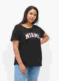 Katoenen t-shirt met printdetail, Black MIAMI, Model