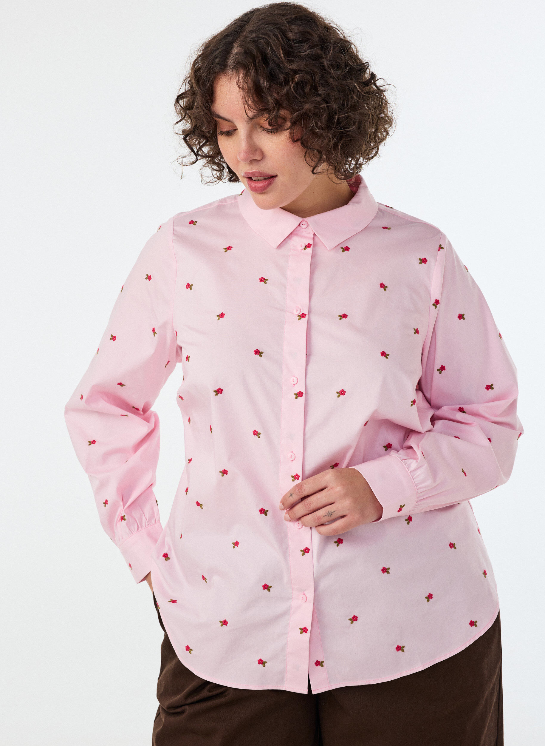 Shirt met geborduurde bloemen, Roze, Model