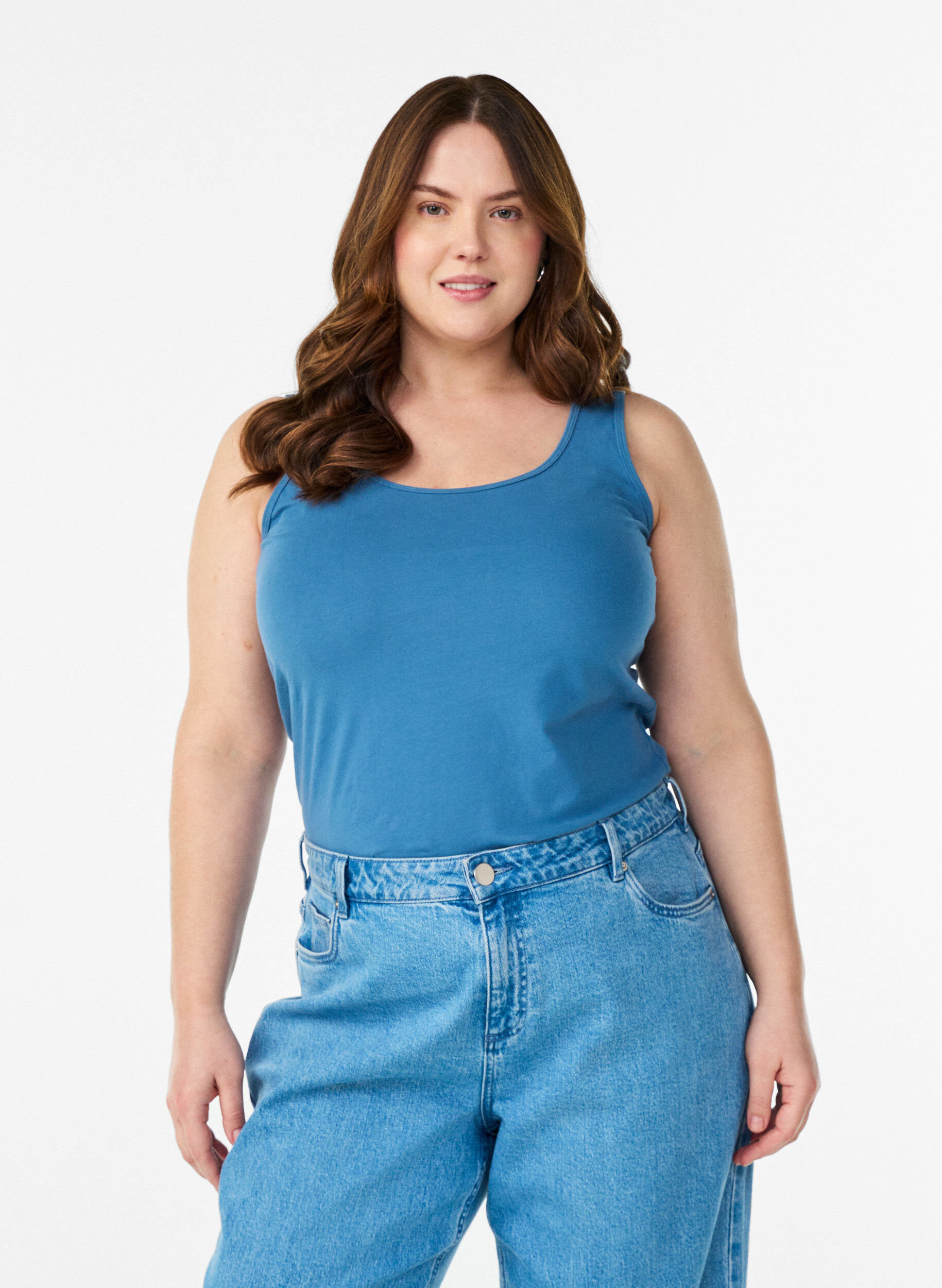 Haut basic uni en coton, Gris bleut&eacute;, Model