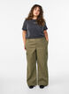 Pantalon cargo large taille haute, Vert, Model image number 0
