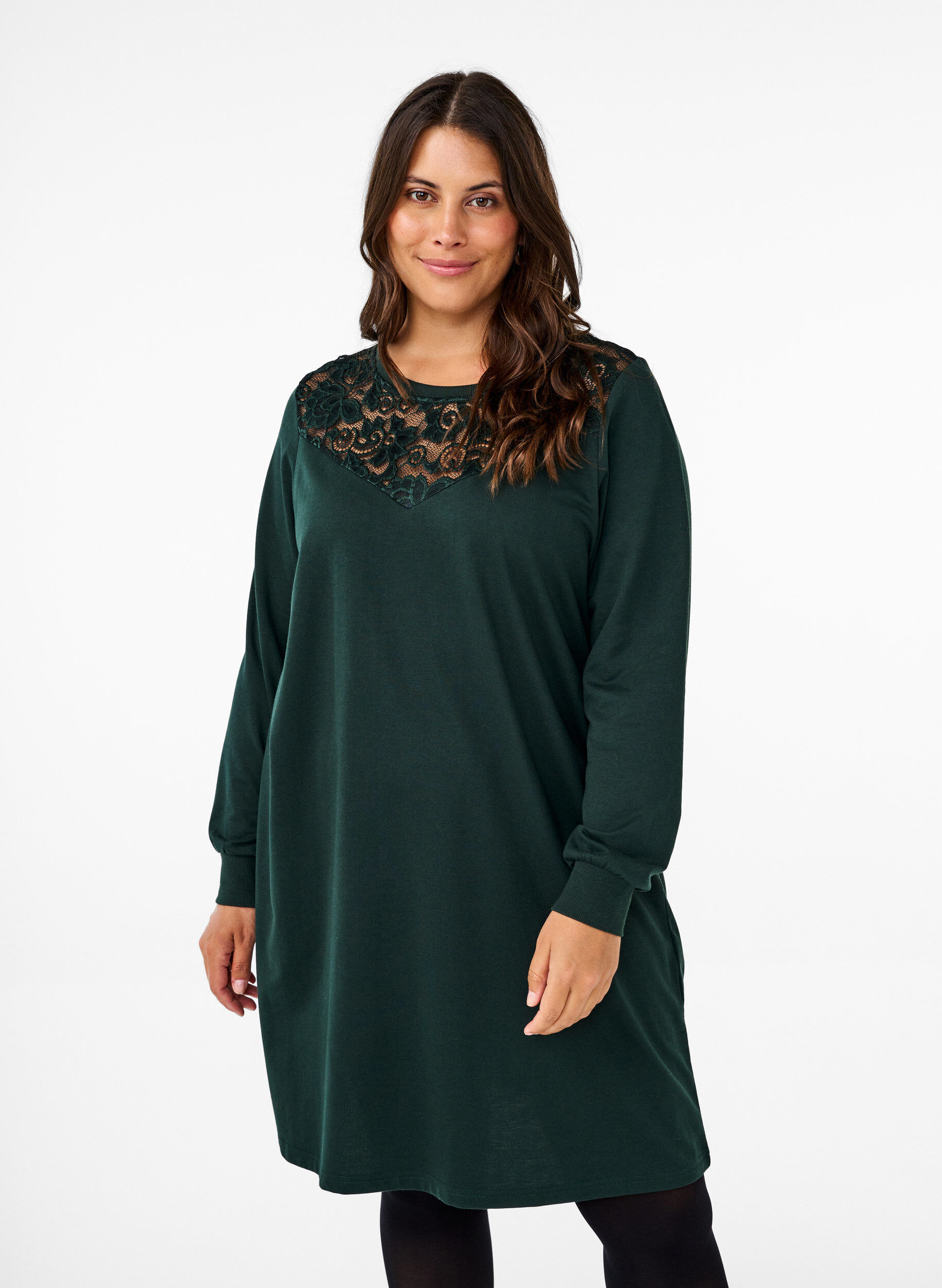 Zizzi Robe courte avec d&eacute;tails en dentelle, Scarab, Model image number 0