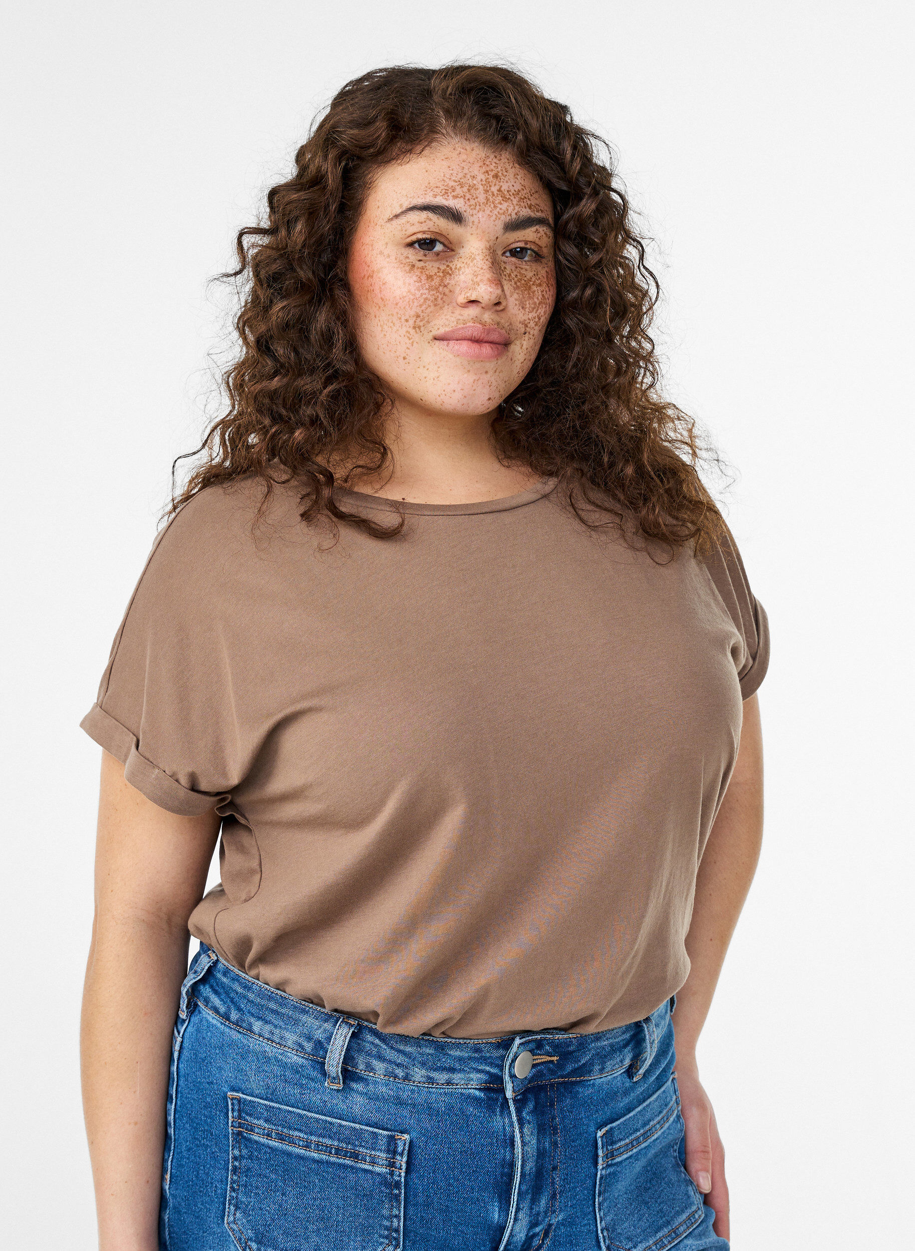 T-shirt met korte mouwen van katoenmix, Bruin, Model