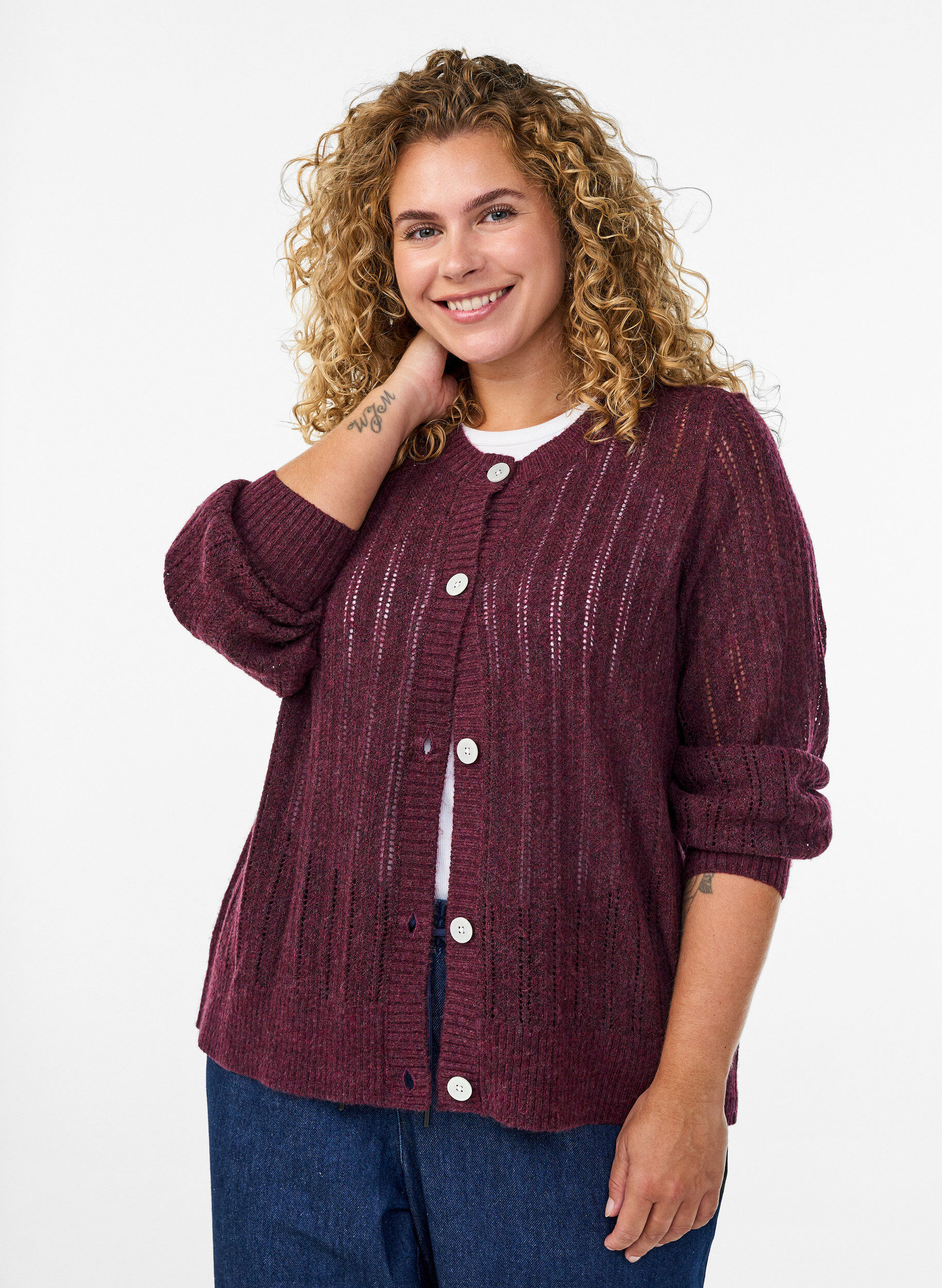 Cardigan en maille ajour&eacute;e, Bordeaux fonc&eacute;, Model
