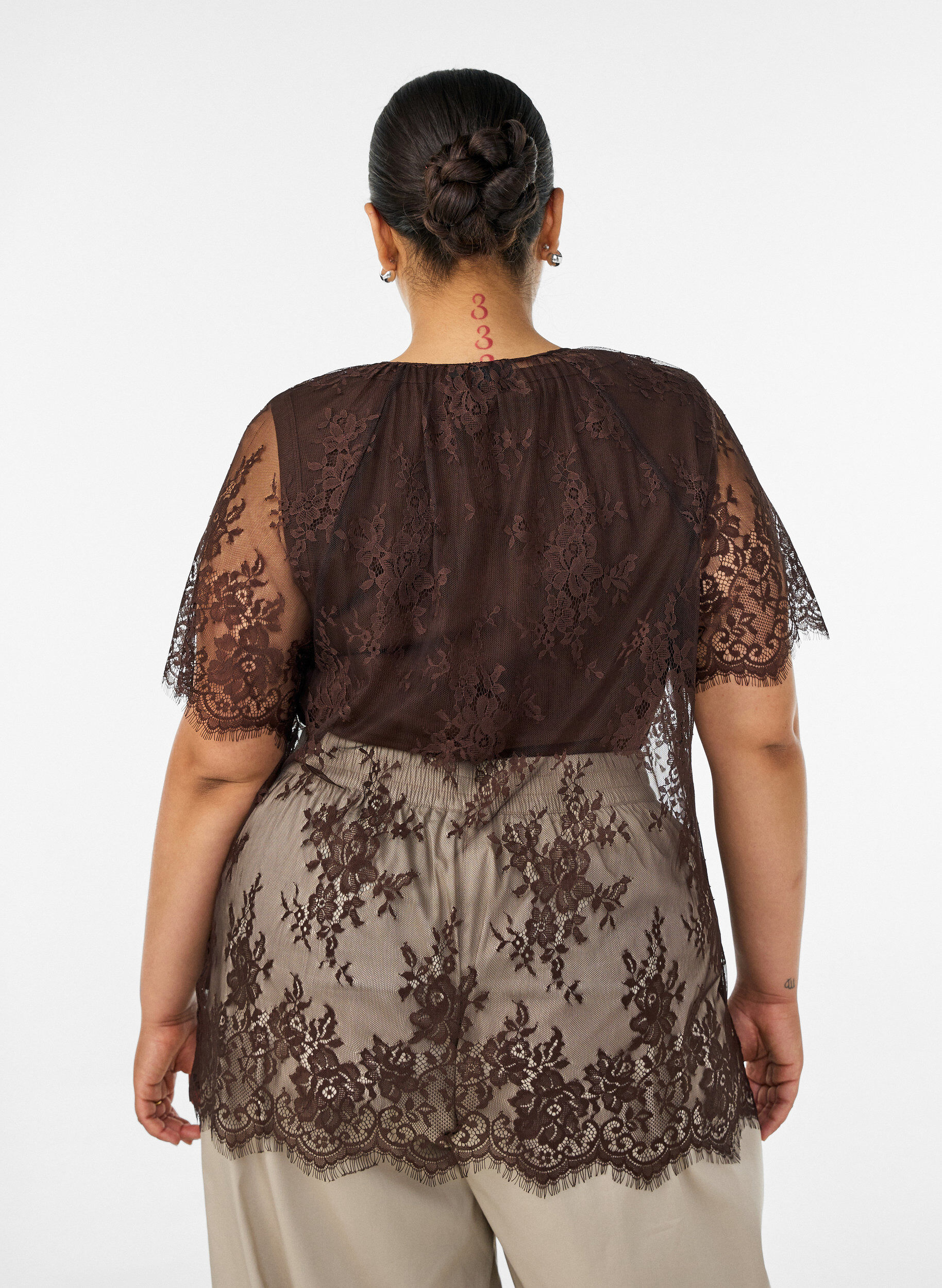 ZizziKorte mouwen kanten blouse met striksluiting, Bruin, Model image number 2