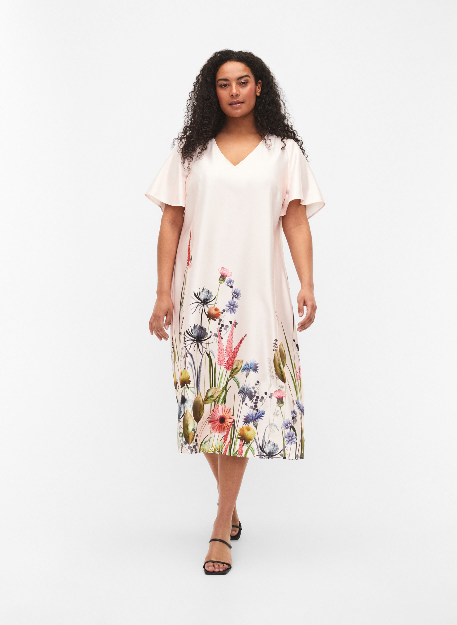 Zizzi	 Taille jurk met bloemenprint en korte mouwen, White Sand, Model image number 0