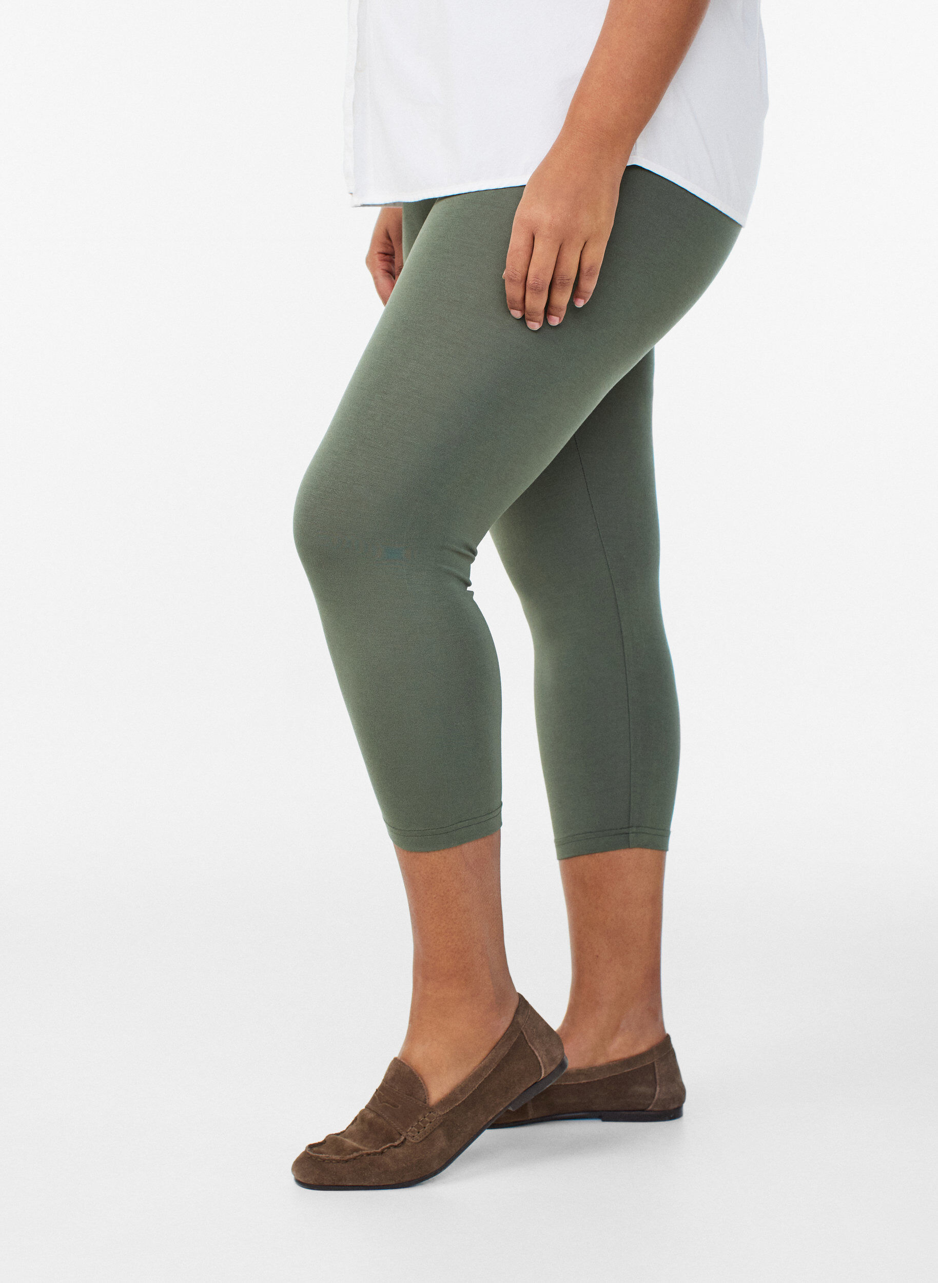 Basic 3/4 legging in viscose, Groen, Model