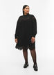 Jurk van viscose met borduursels, Black, Model image number 3