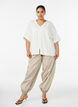 Viscose blouse met crochet detail en knopen, Vanille, Model image number 1