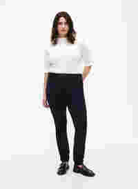 Extra slim fit Amy jeans met hoge taille, Blue denim, Model