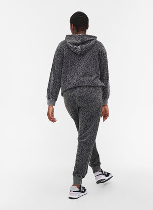 Pantalon de jogging en coton et imprimé léo, Grey Leo Acid Wash, Model image number 1