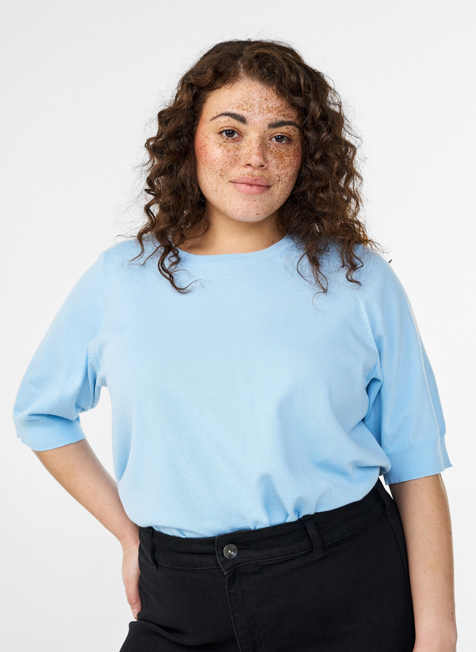 Blouse en fine maille &agrave; manches courtes, Bleu Clair, Model