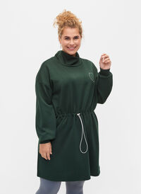 Robe pull à col montant avec taille ajustable, Pine Grove, Model