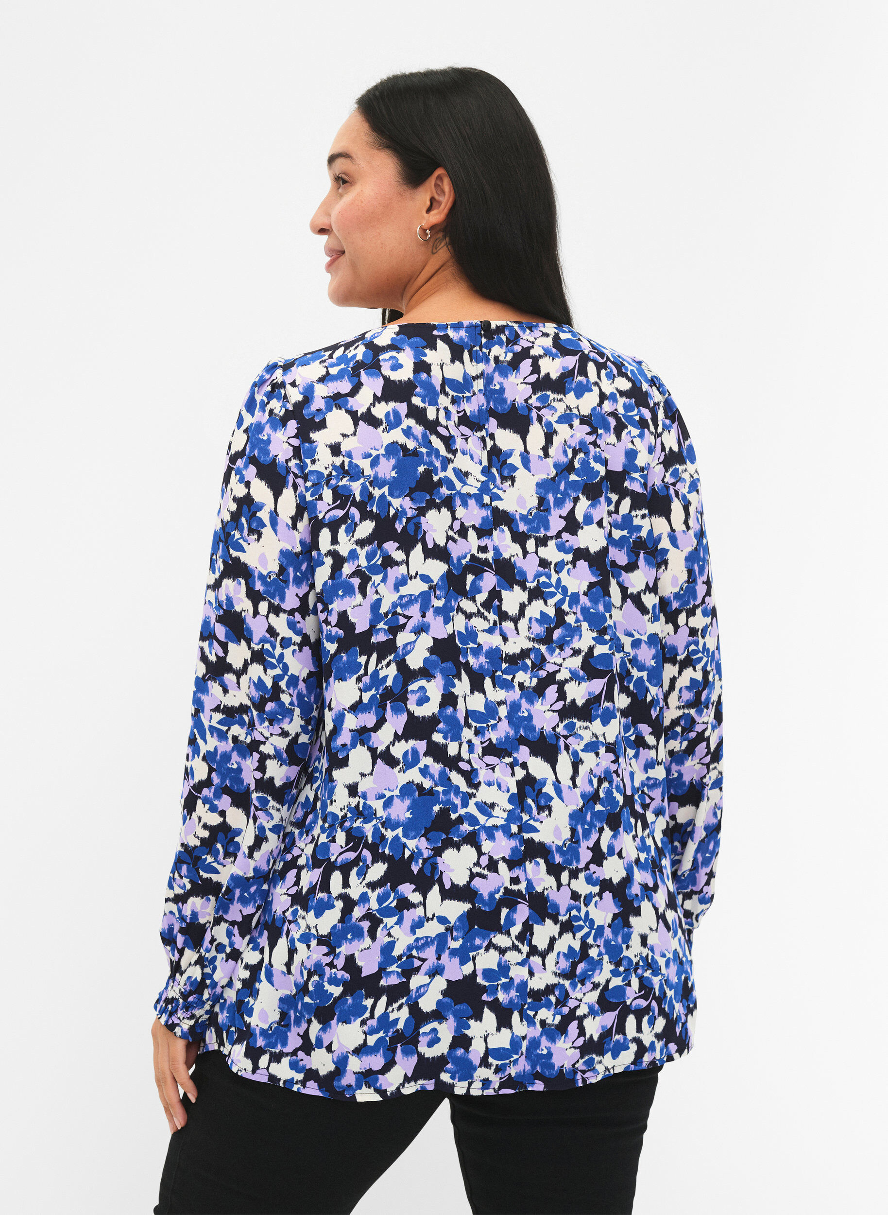 ZizziFLASH - Blouse met lange mouwen, smok en print, Blue Purple Flower, Model image number 1