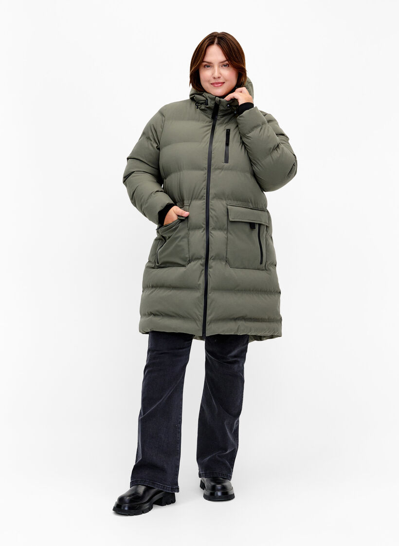 Doudoune avec capuche et poches, Vert, Model image number 1