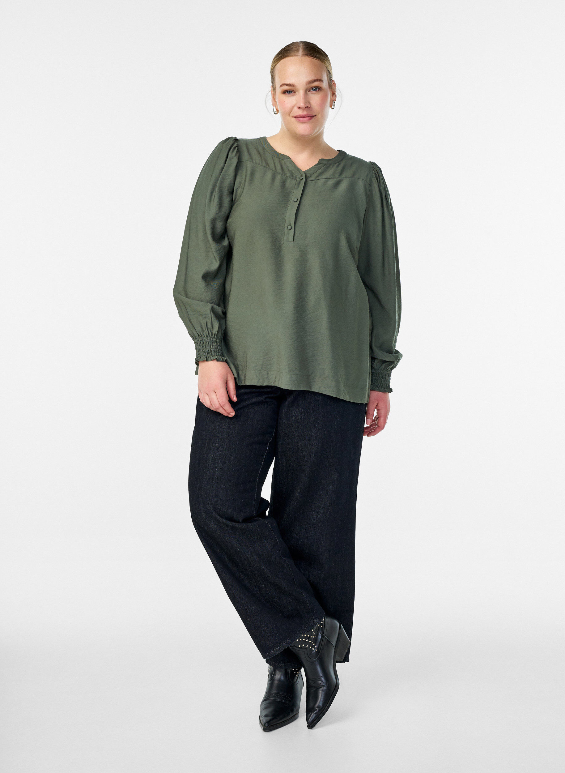 ZizziBlouse en viscose avec smock et d&eacute;tails fronc&eacute;s, Vert, Model image number 1
