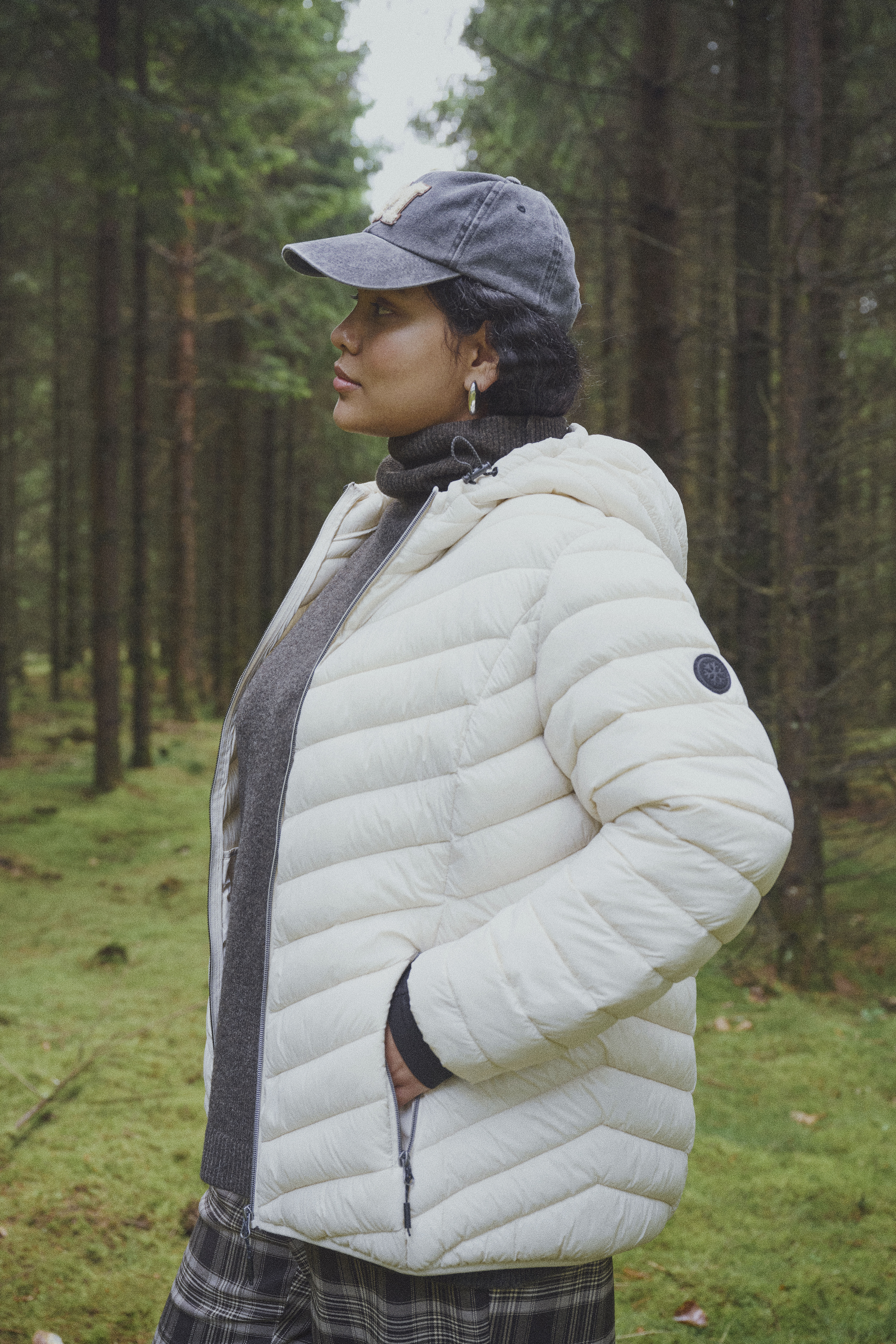 ZizziStyle forestier d&eacute;contract&eacute; dans des tons blancs, , Model
