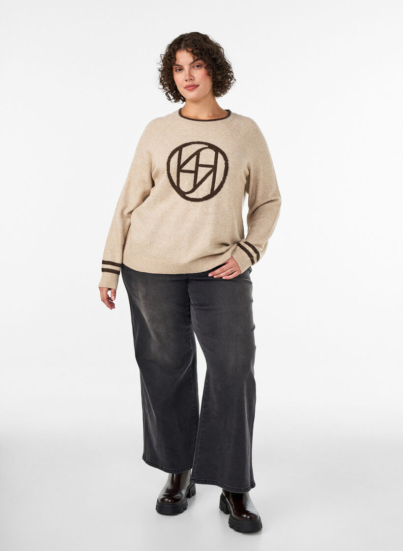 Pull avec logo et rayures contrastantes, Beige, Model image number 1