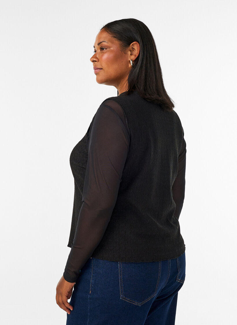 Top sans manches &agrave; texture ondul&eacute;e et fermeture boutonn&eacute;e, Noir, Model image number 2