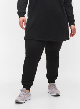 Pantalon de survêtement avec bandes latérales, Black, Model image number 2