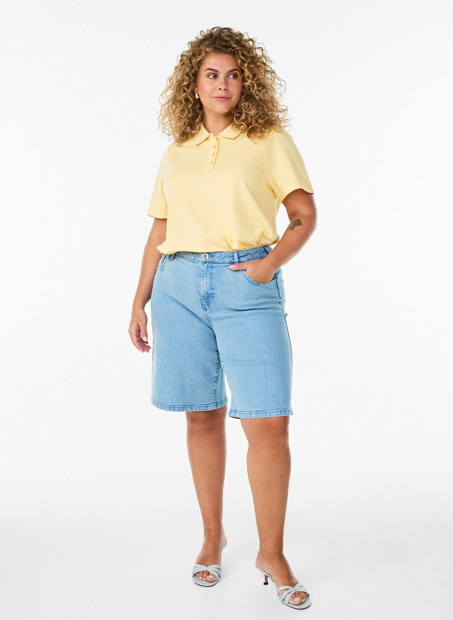 Zizzi Polo &agrave; manches courtes, Jaune clair, Model image number 1