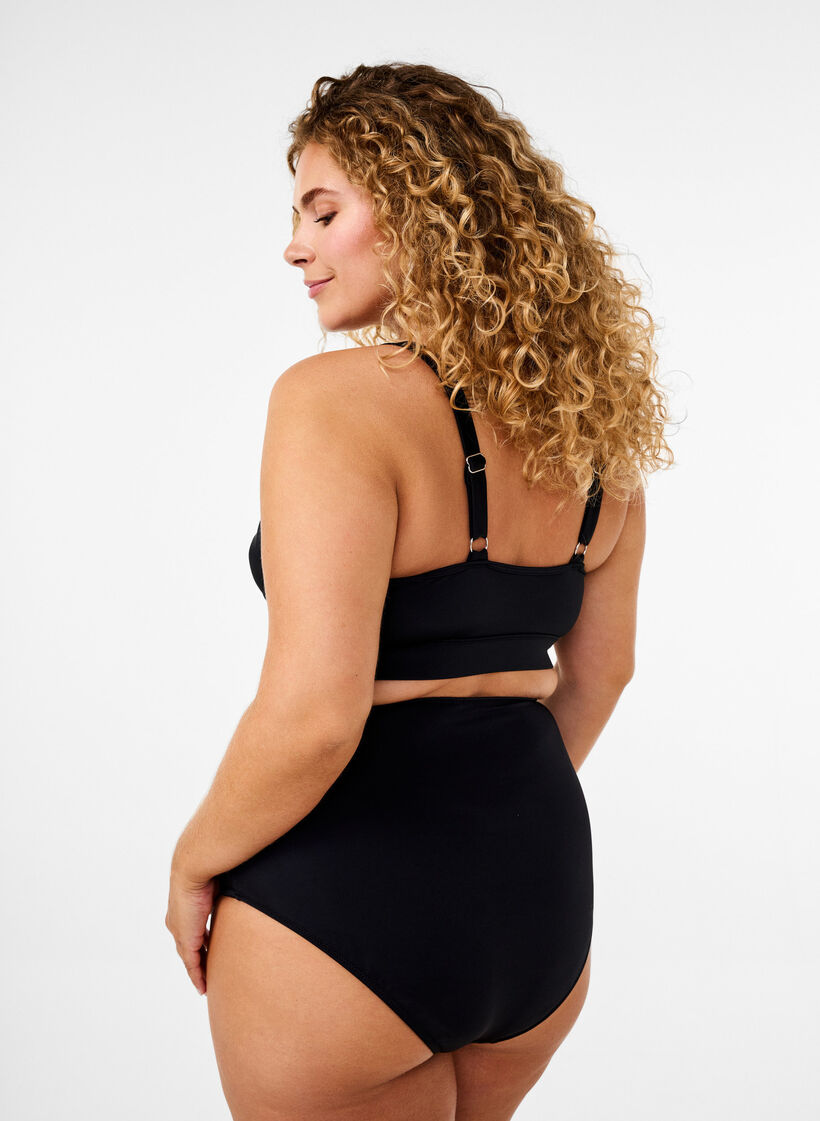 Bikinitop met ruches en uitneembare pads, Zwart, Model image number 2