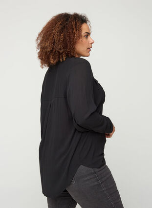 Viscose blouse met borstzakken, Black, Model image number 1