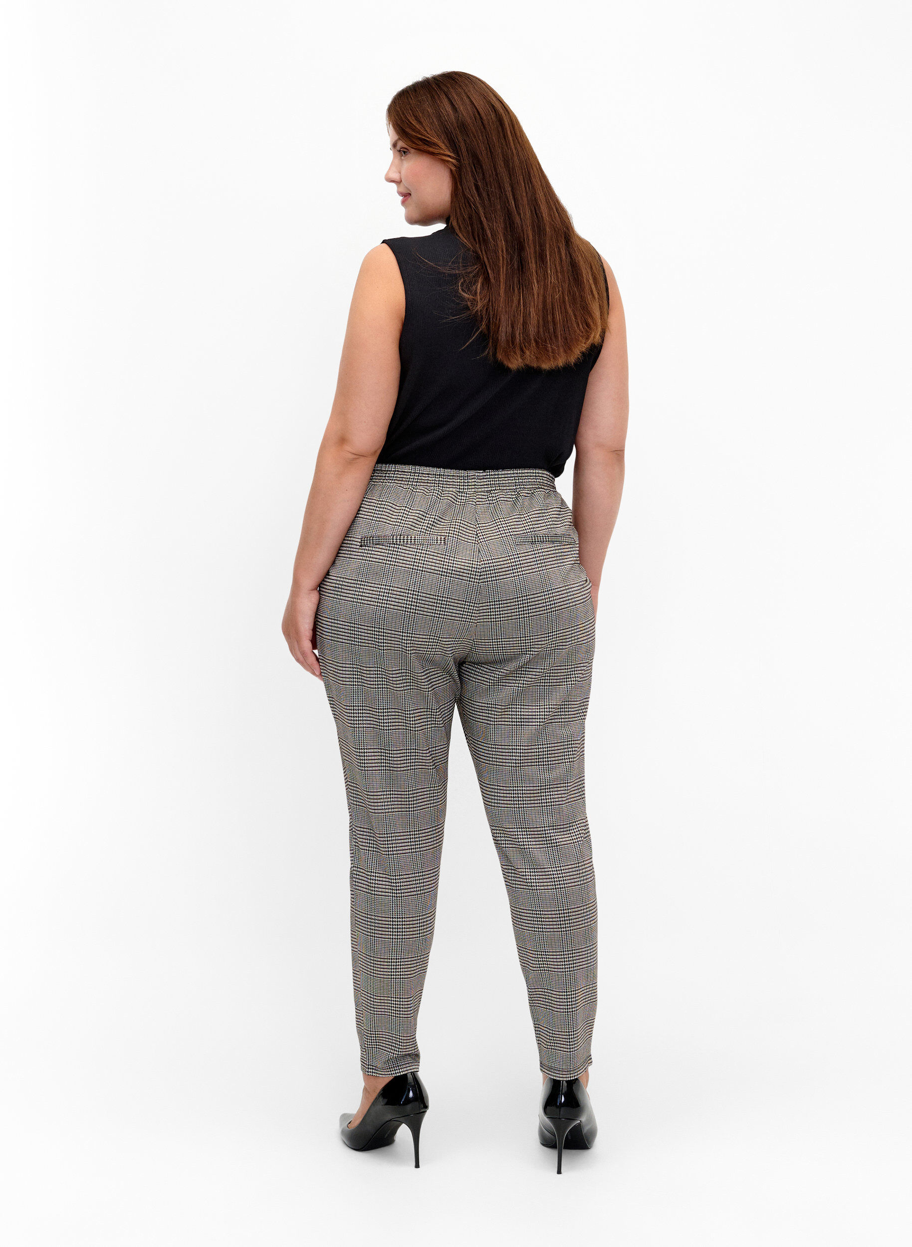 Zizzi Pantalon court Maddison &agrave; carreaux, Beige Brown Check, Model image number 1
