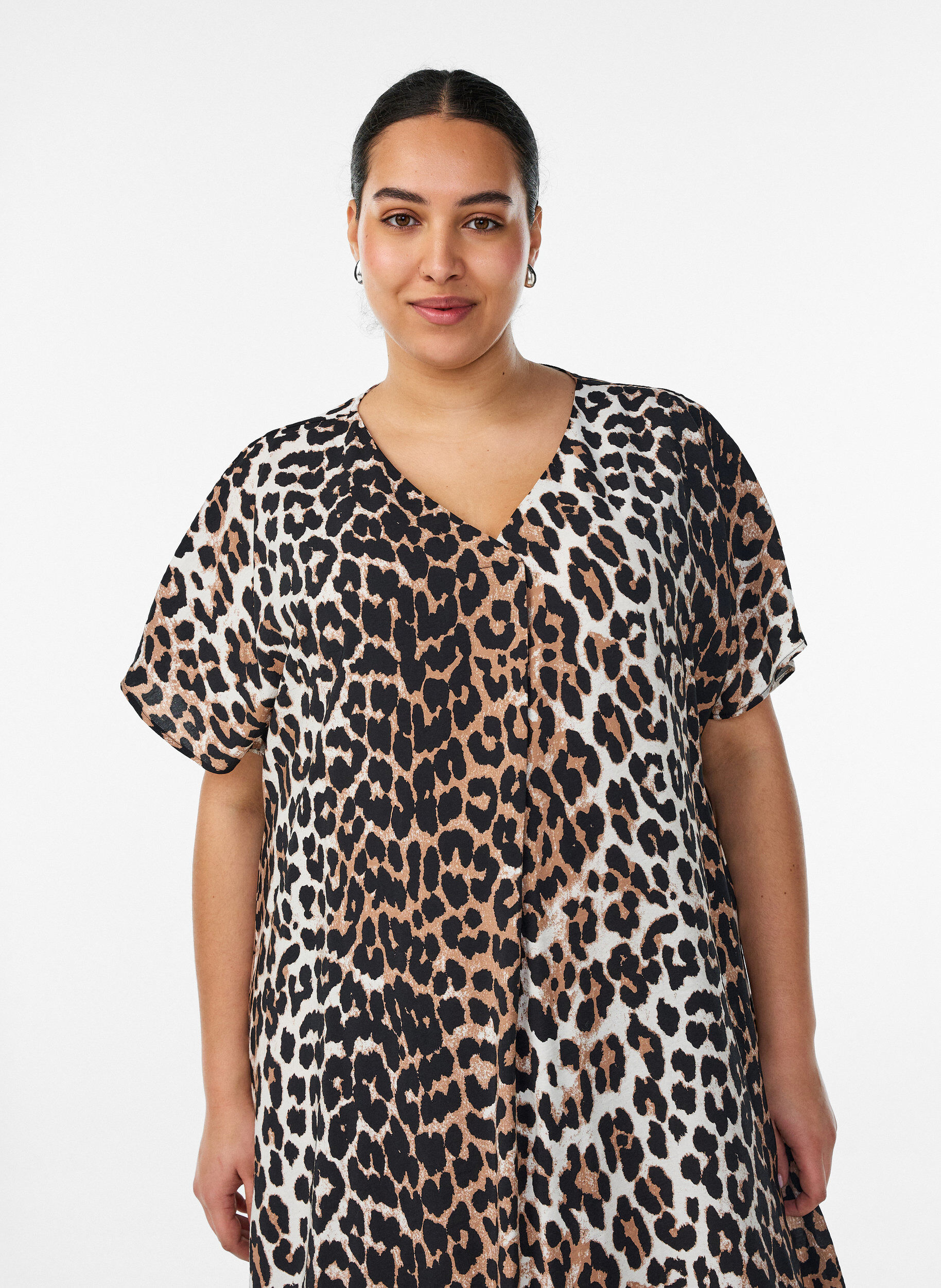 ZizziRobe &agrave; col en V en viscose, Marron, Model image number 2