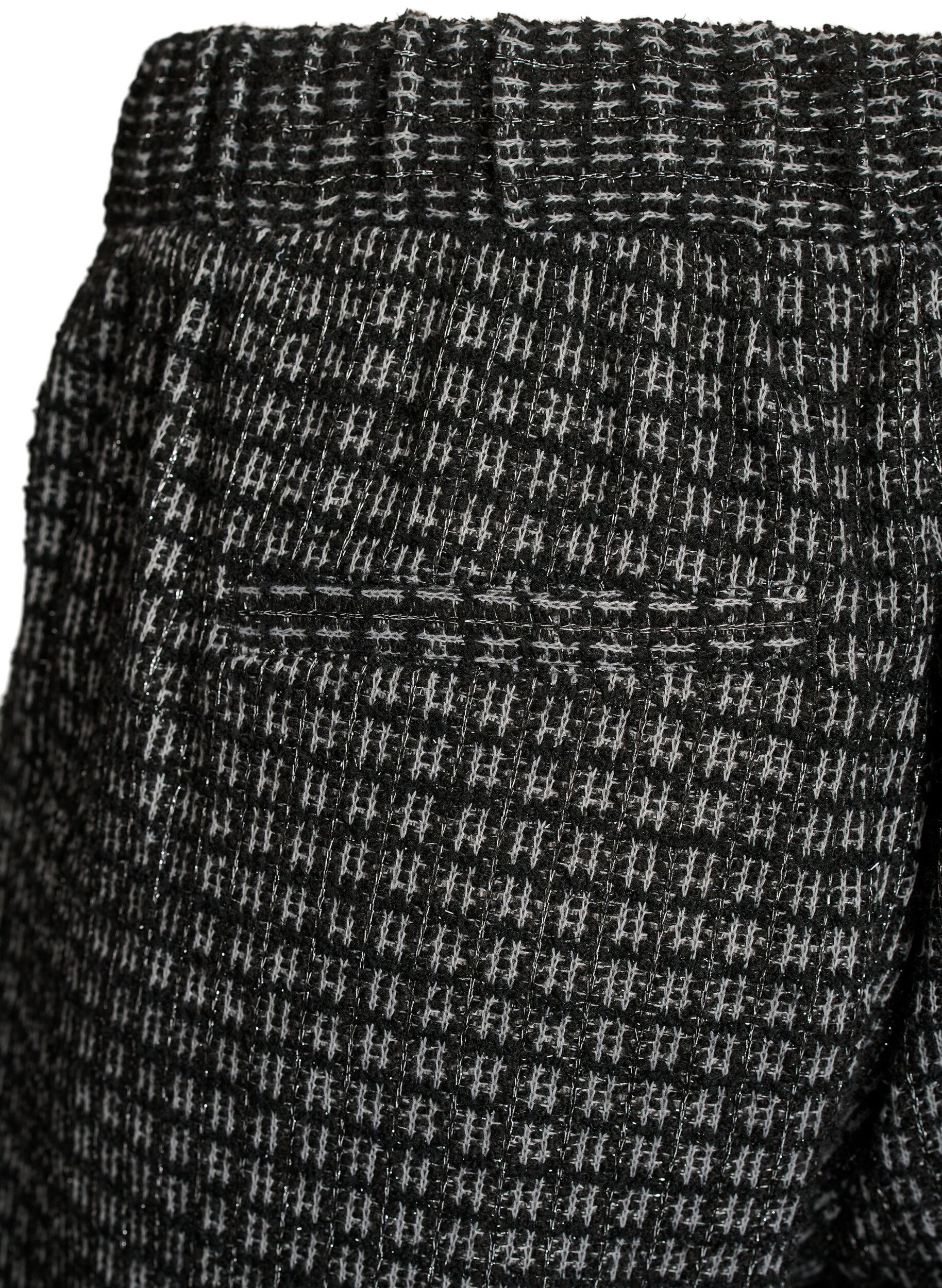 Zizzi Short boucl&eacute; ample avec poches, Noir, Packshot image number 3