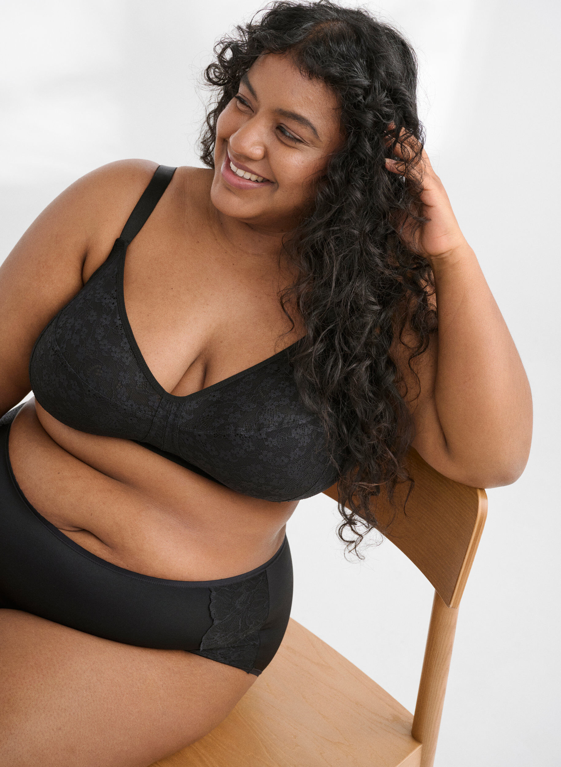 ZizziDraadloze bh met kant, Zwart, Image image number 0