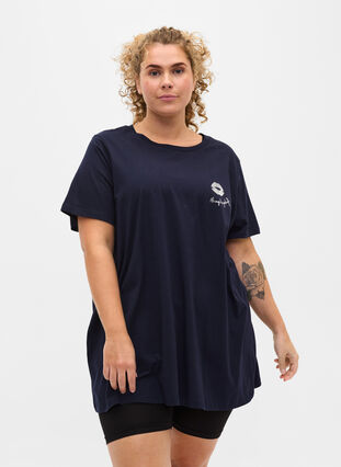 Oversized pyjama t-shirt met biologisch katoen, Night Sky Lips, Model image number 0