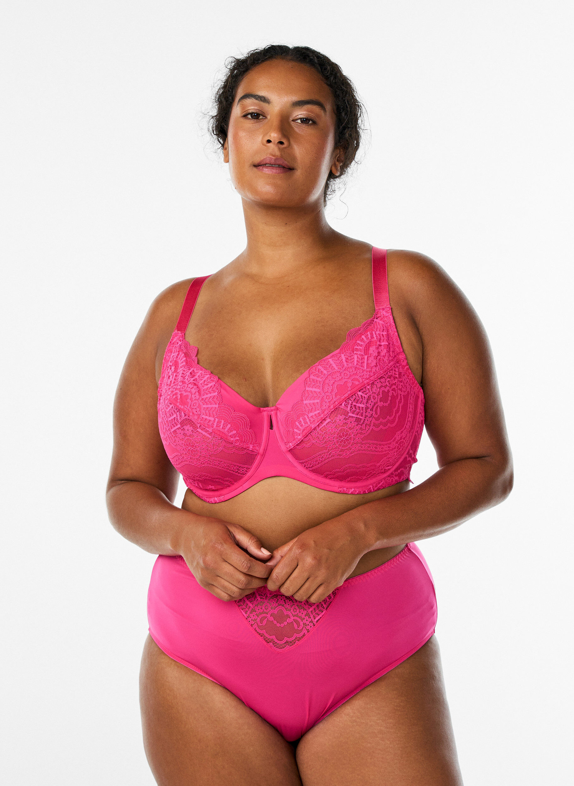 ZizziVolledig bedekkende beugel-bh met kanten patroon, Roze, Model image number 1