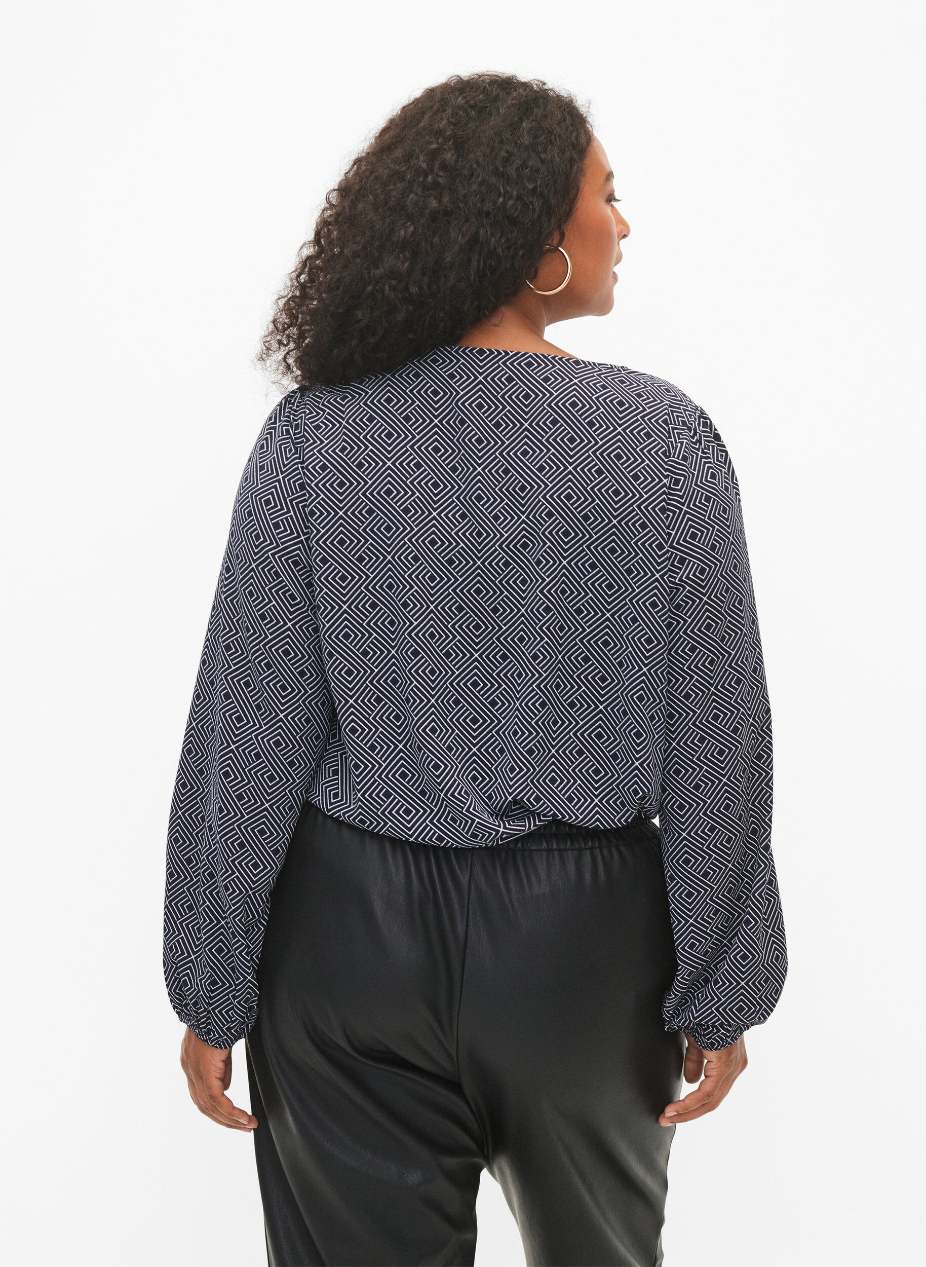 ZizziBlouse avec col en V et imprim&eacute;, Navy Graphic AOP, Model image number 1