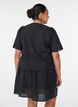 Blouse en broderie anglaise avec fermeture boutonn&eacute;e, Noir, Model image number 2
